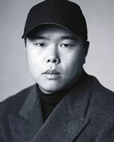 Portrait de YANG LI, foundateur de YANG LI.