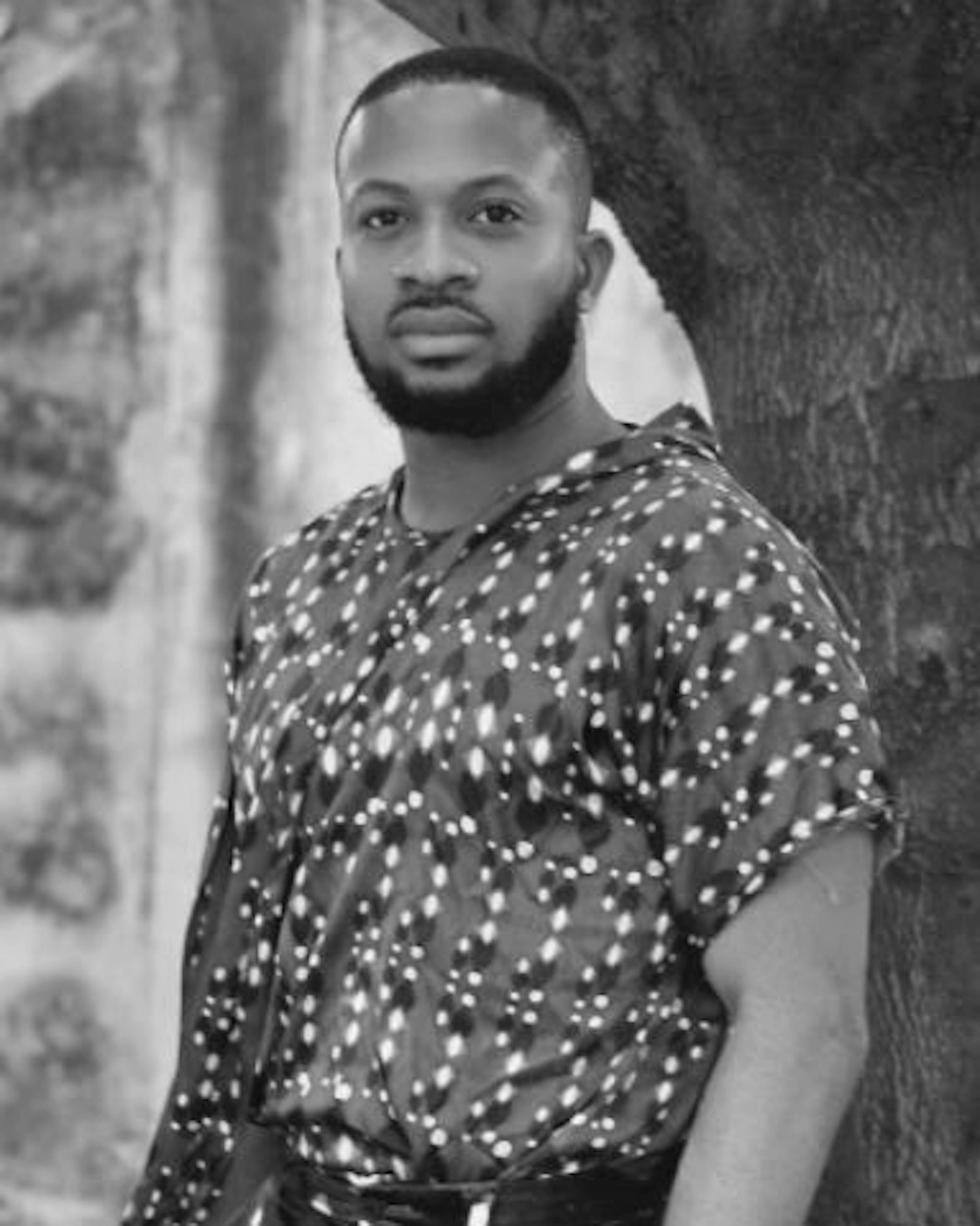 Portrait de Adebayo Oke-Lawal, fondateur de ORANGE CULTURE.