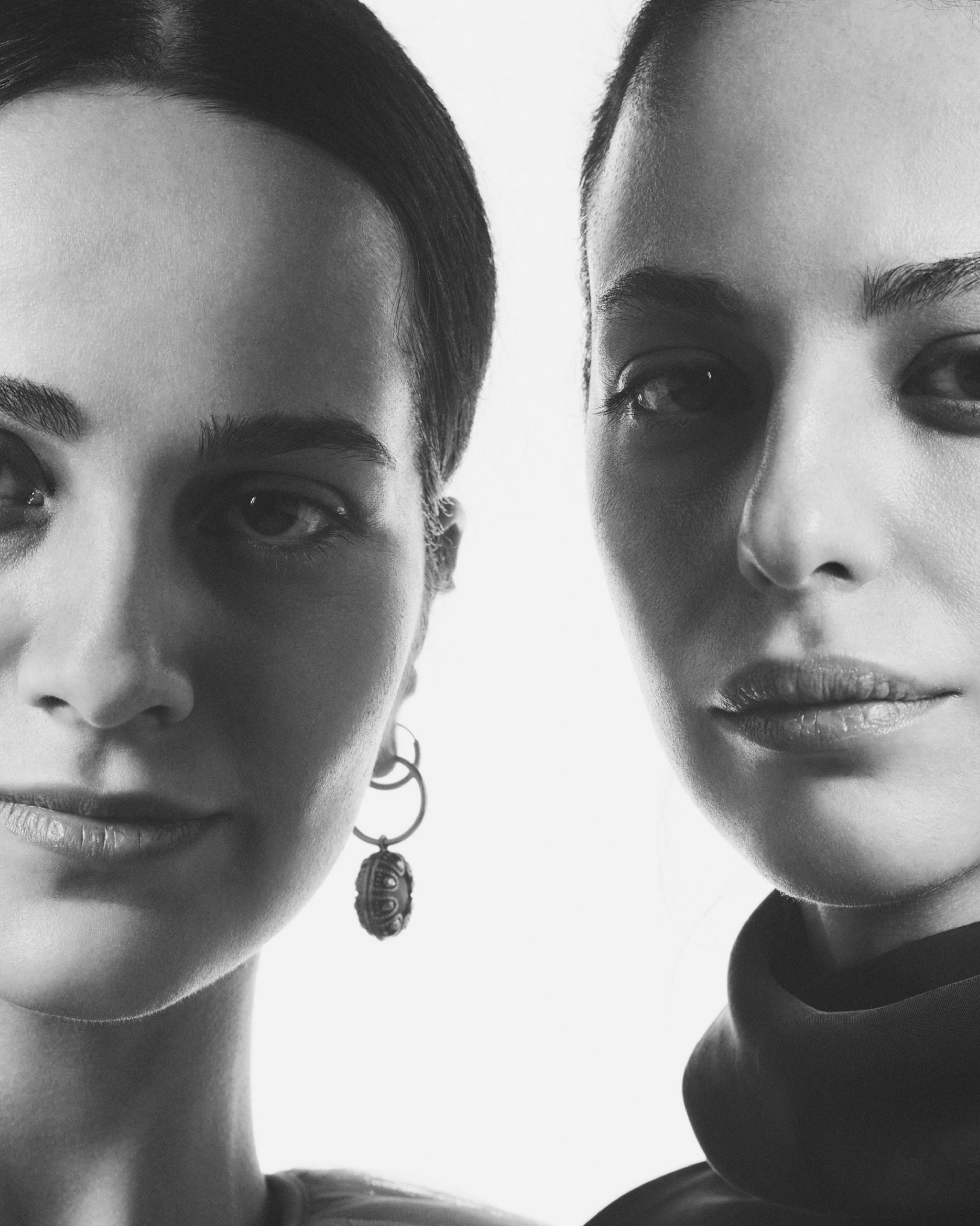 Portrait de Shirin & Shiva VAQAR, fondatrices de VAQAR.