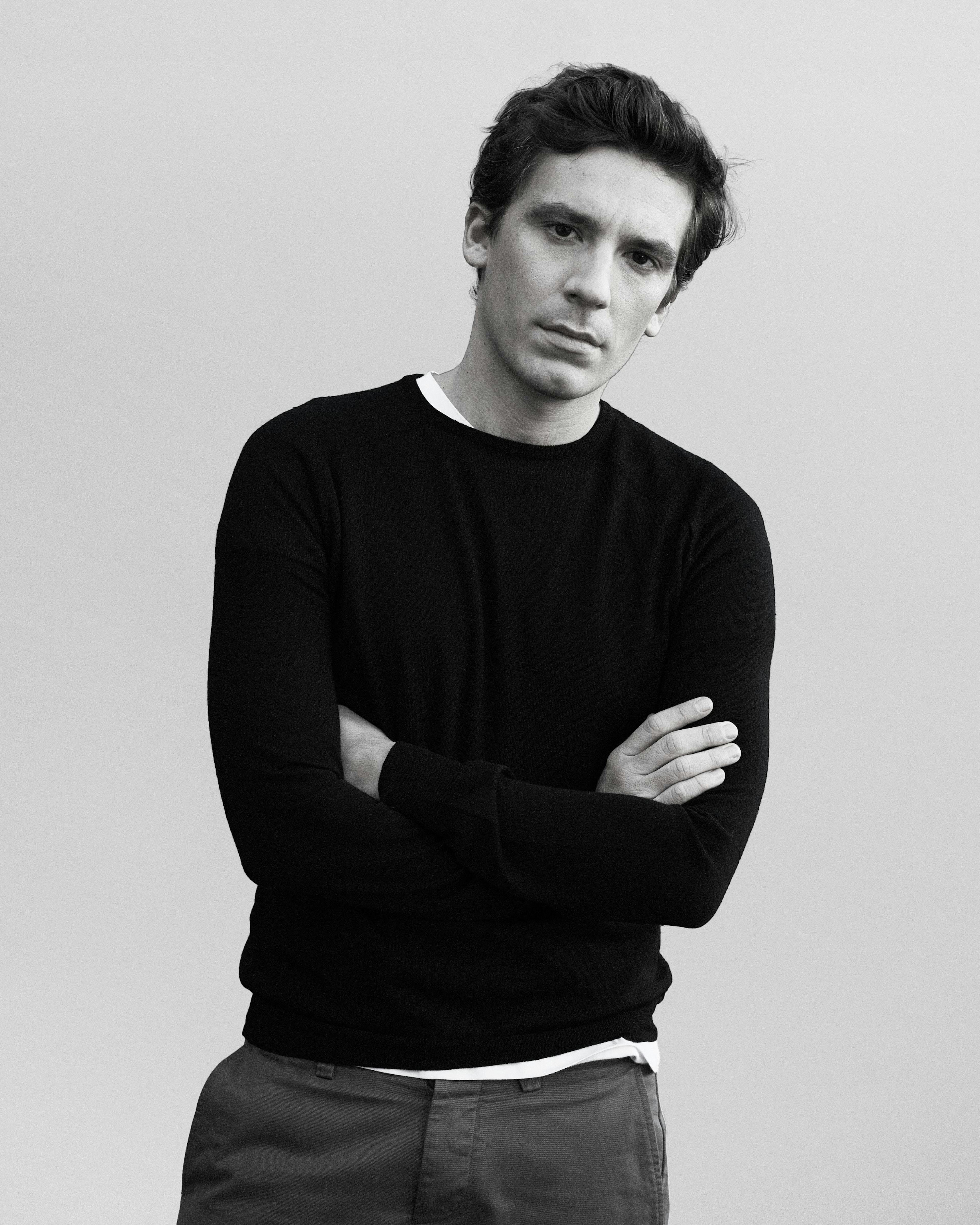 Portrait de JULIEN DOSSENA, fondateur de ATTO.