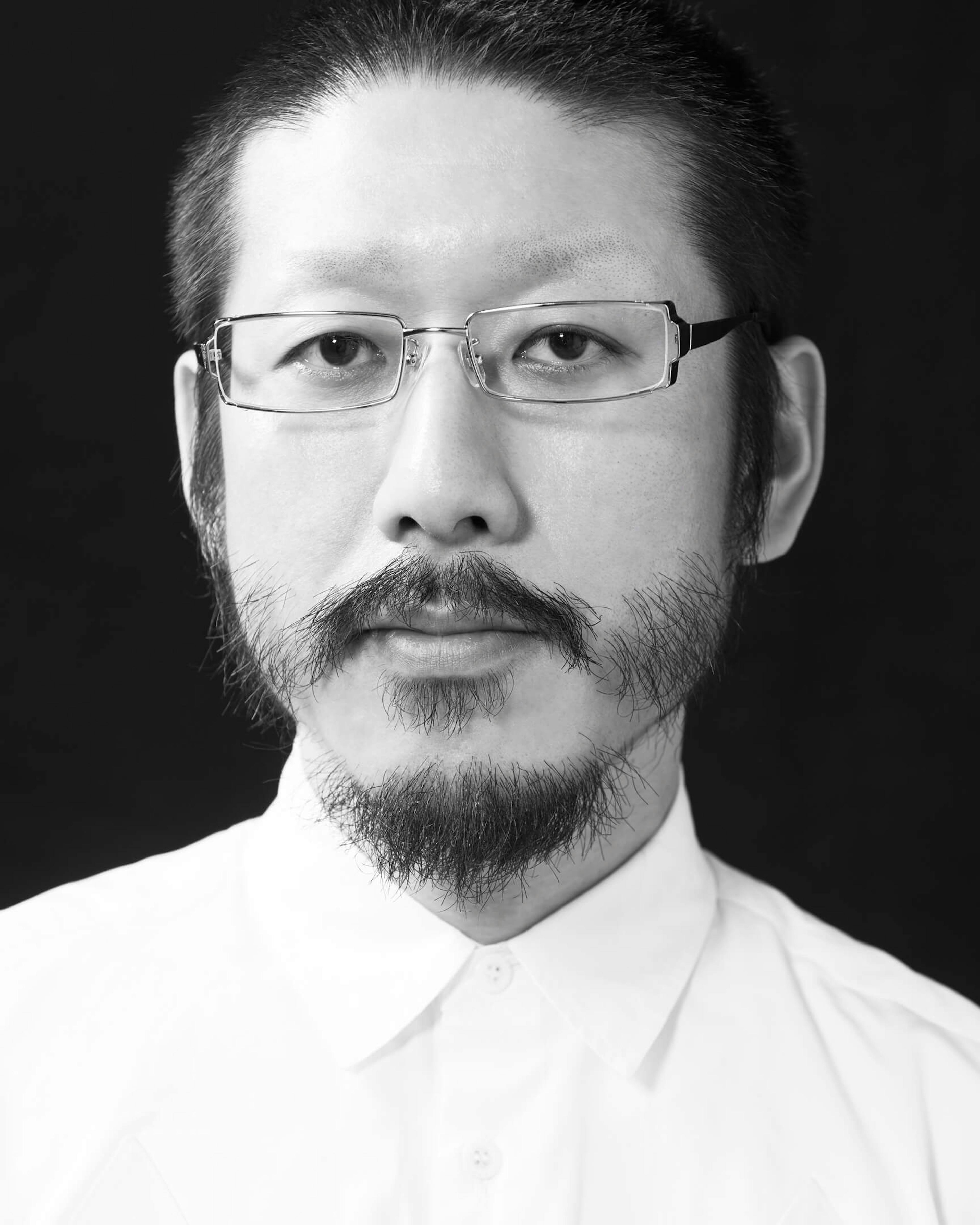 Portrait de Kunihiko Morinaga, fondateur de ANREALAGE.