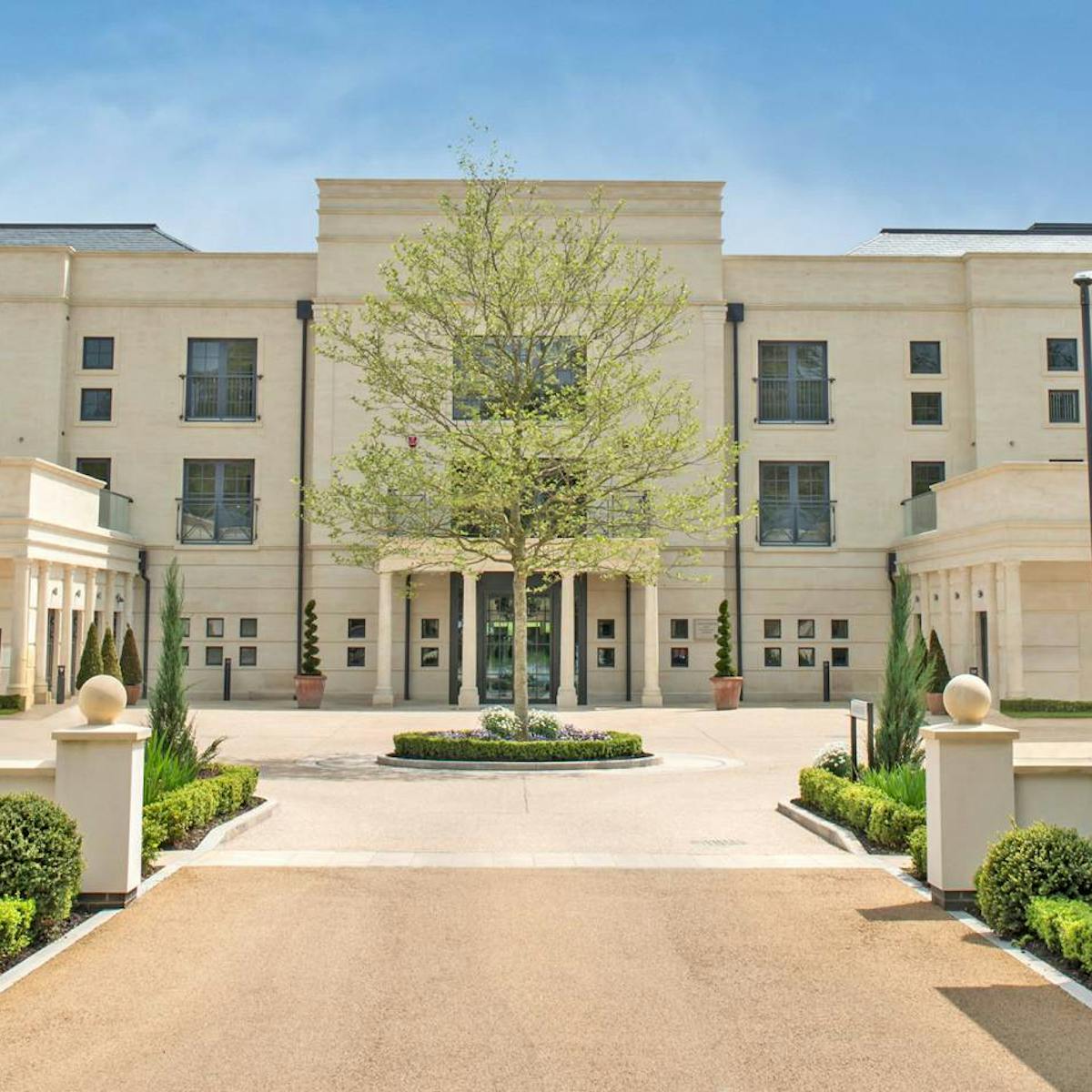 The Hampton Spa at Redwood