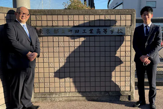 （写真左より）石橋FA、緒方FA