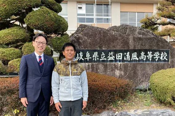 （写真左より）福谷FA、冨田先生