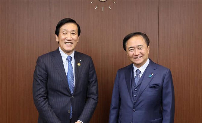 J-wave主催　健康経営シンポジウムにて神奈川県黒岩知事とアクサ生命社長の安渕が対談