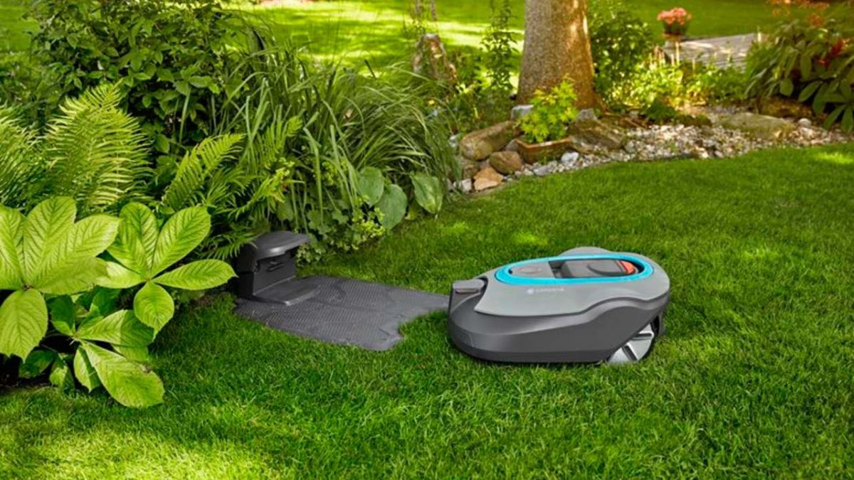 Gardena robottiruohonleikkuri