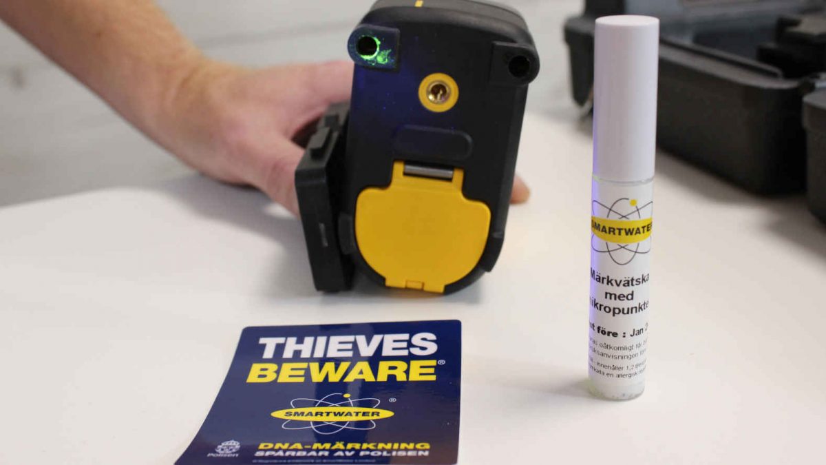 Verktyg och etikett med DNA MARKNING SmartWater