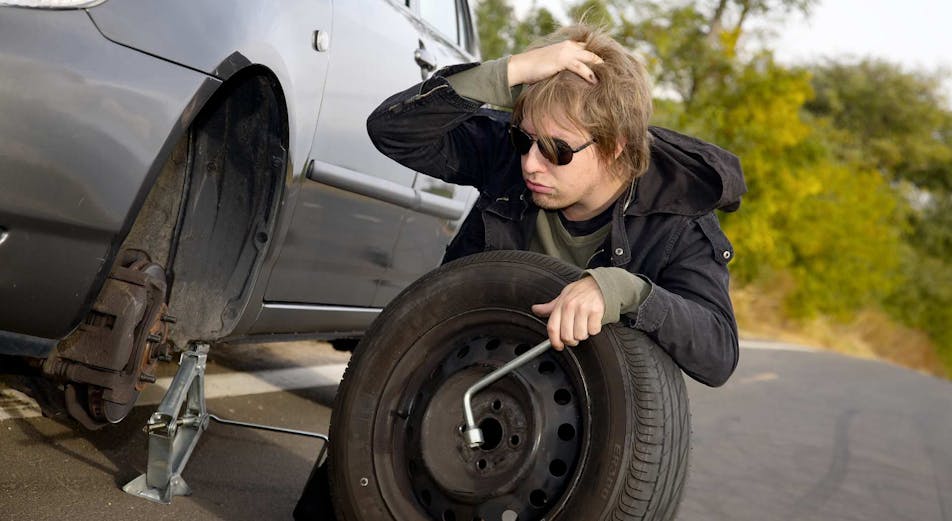 5 fejl vi begår, når vi skal skifte dæk - og hvordan du undgår dem