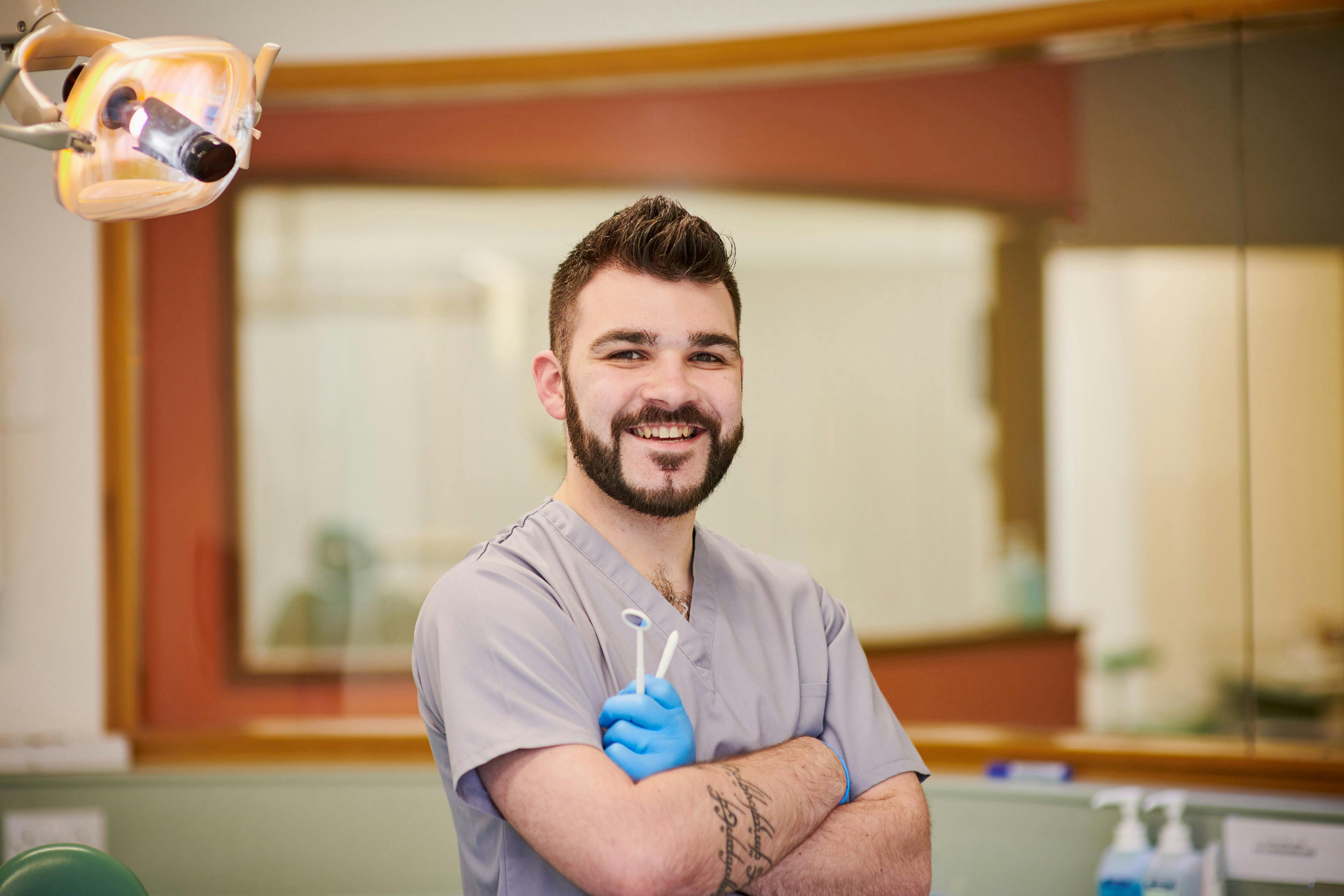 Dental therapist job profile | Prospects.ac.uk