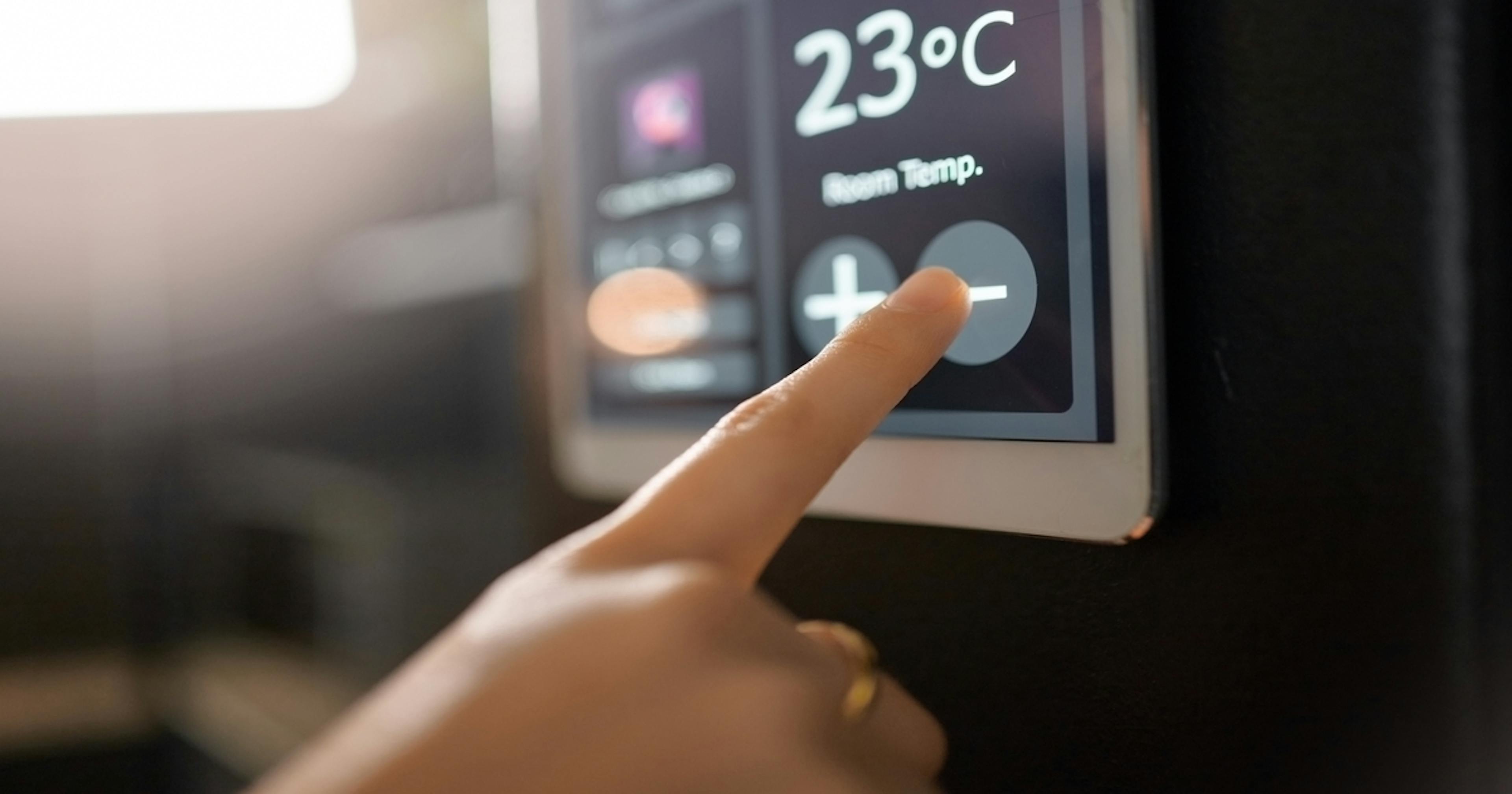 Smart termostat z temperaturą 23°C - inteligentne zarządzanie ogrzewaniem dla oszczędności energii