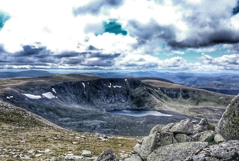 Am schottischen Berg Lochnagar wird man mit einem traumhaften Ausblick belohnt.