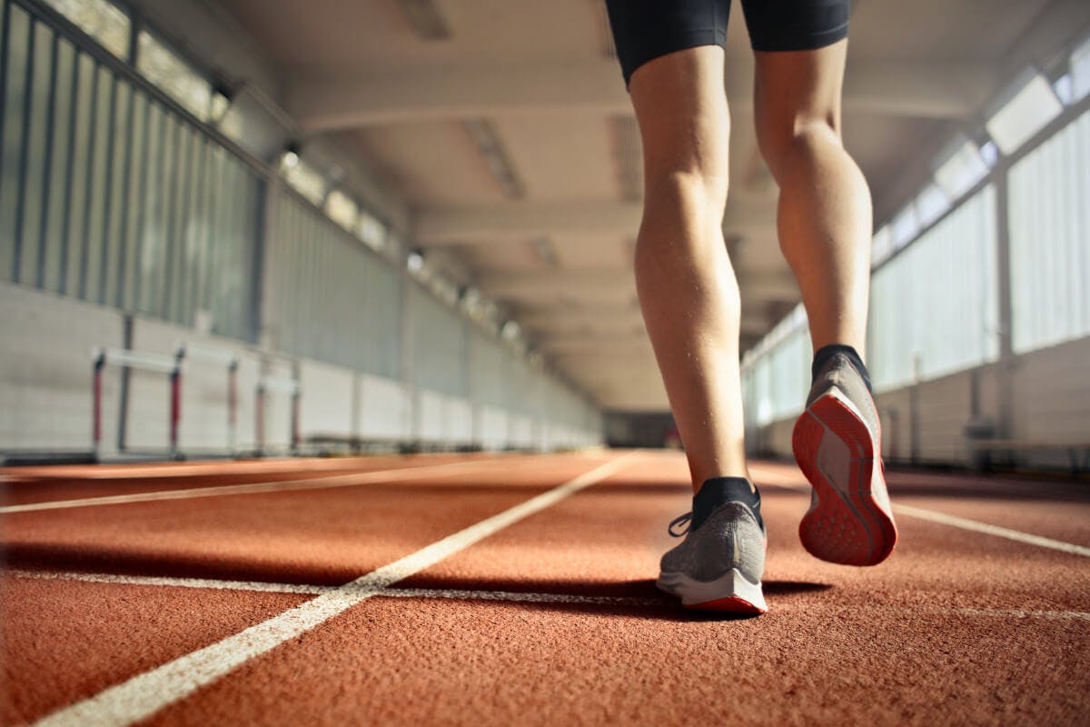 Muskelkater: Entstehung bei Sport mit häufigen Stopp- und Antrittsbewegungen
