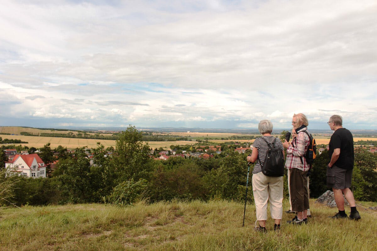 Im Alter fit und aktiv beim Wandern