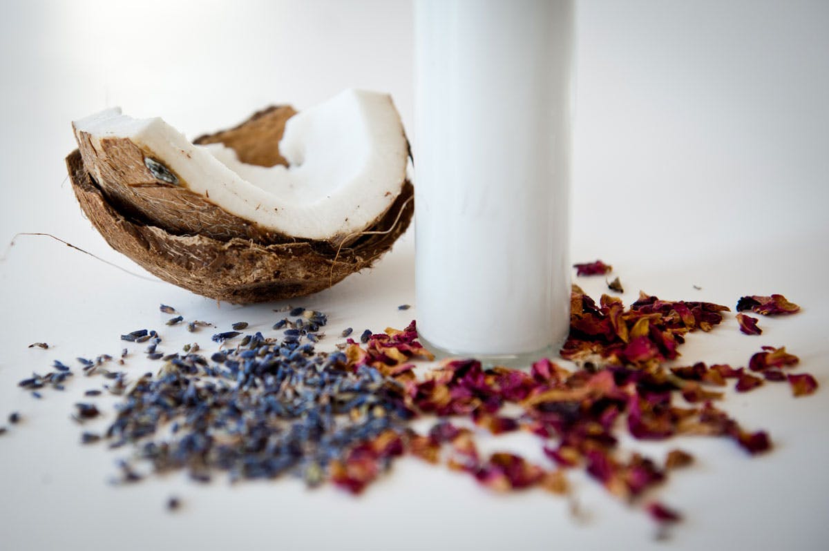 Feuchtigkeitsspendende Lotion mit Kokosmilch