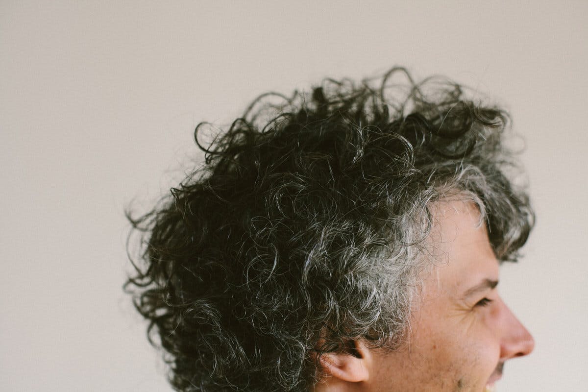 Graue Haare sind kein Grund für Trübsal