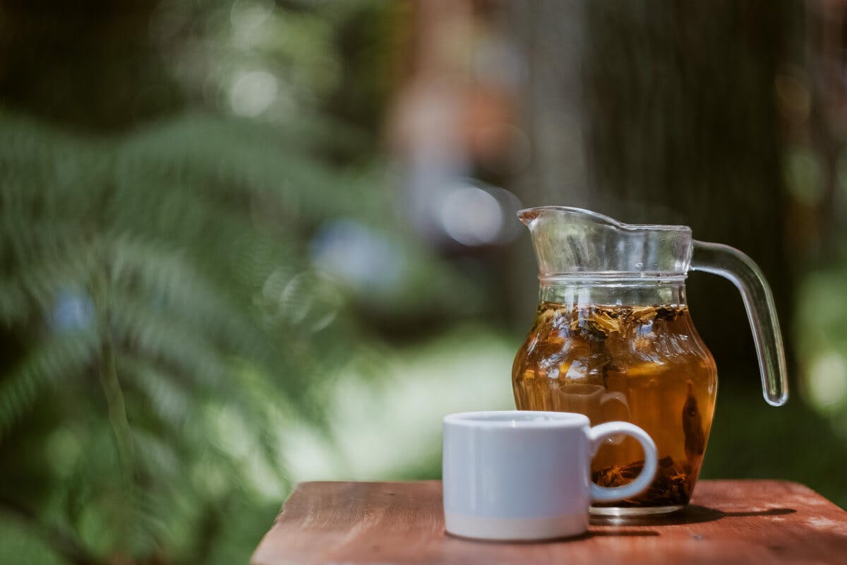 Kräutertees unterstützen die Detox-Kur
