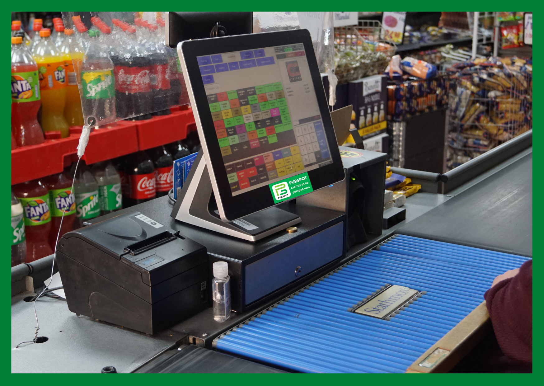 Purspot kassasystem i butiksmiljö för snabb och säker betalningshantering.