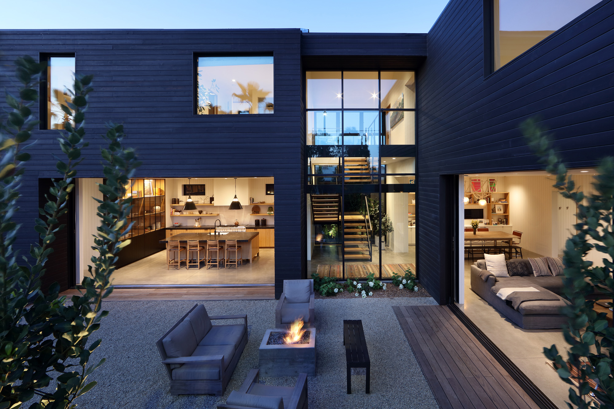 Awardwinning Flower Avenue Residence Changes Hands Peter Vincent