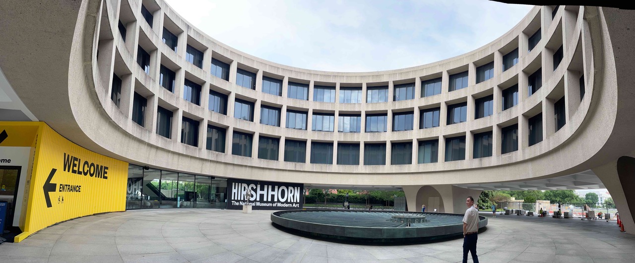 Hirshorn Museum by Gordon Bunshaft (SOM)