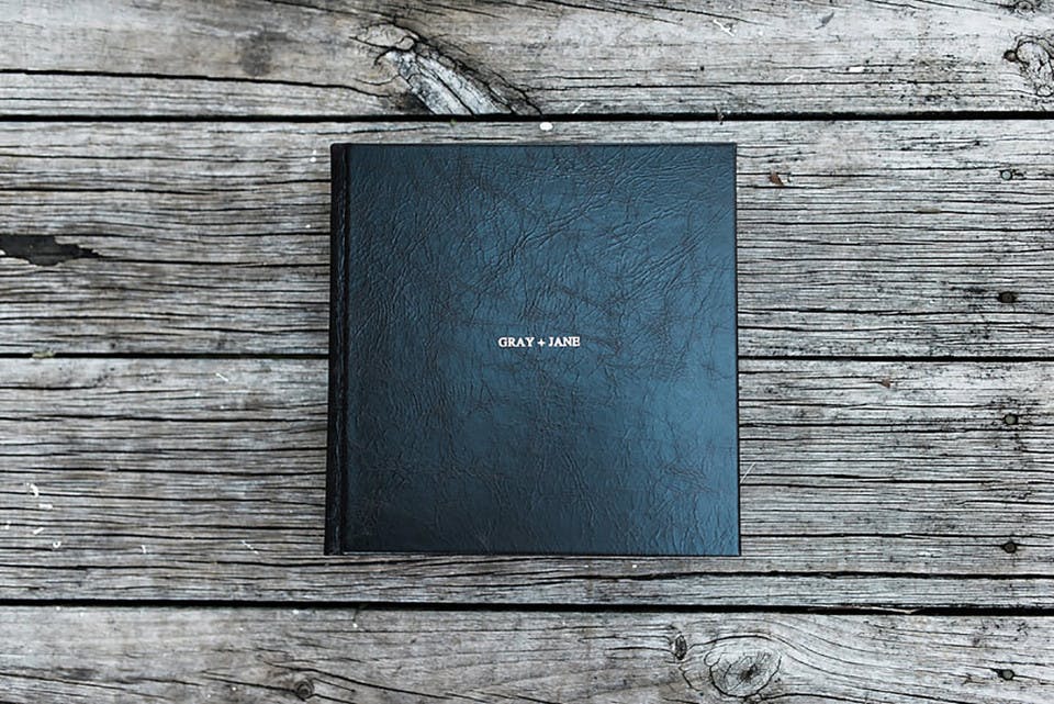 How one photographer impressed his clients by delivering a photo album the same day as their wedding