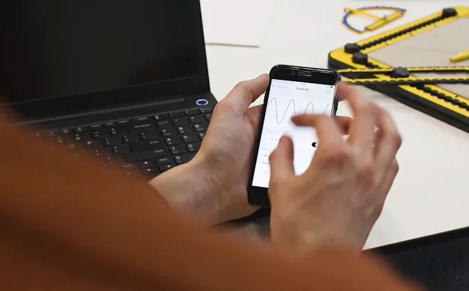 Blind student operates the app SenseMath