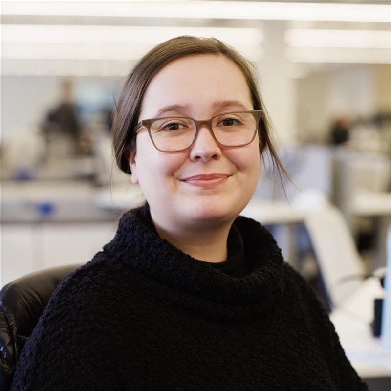 Smiling Quantum Health staff member