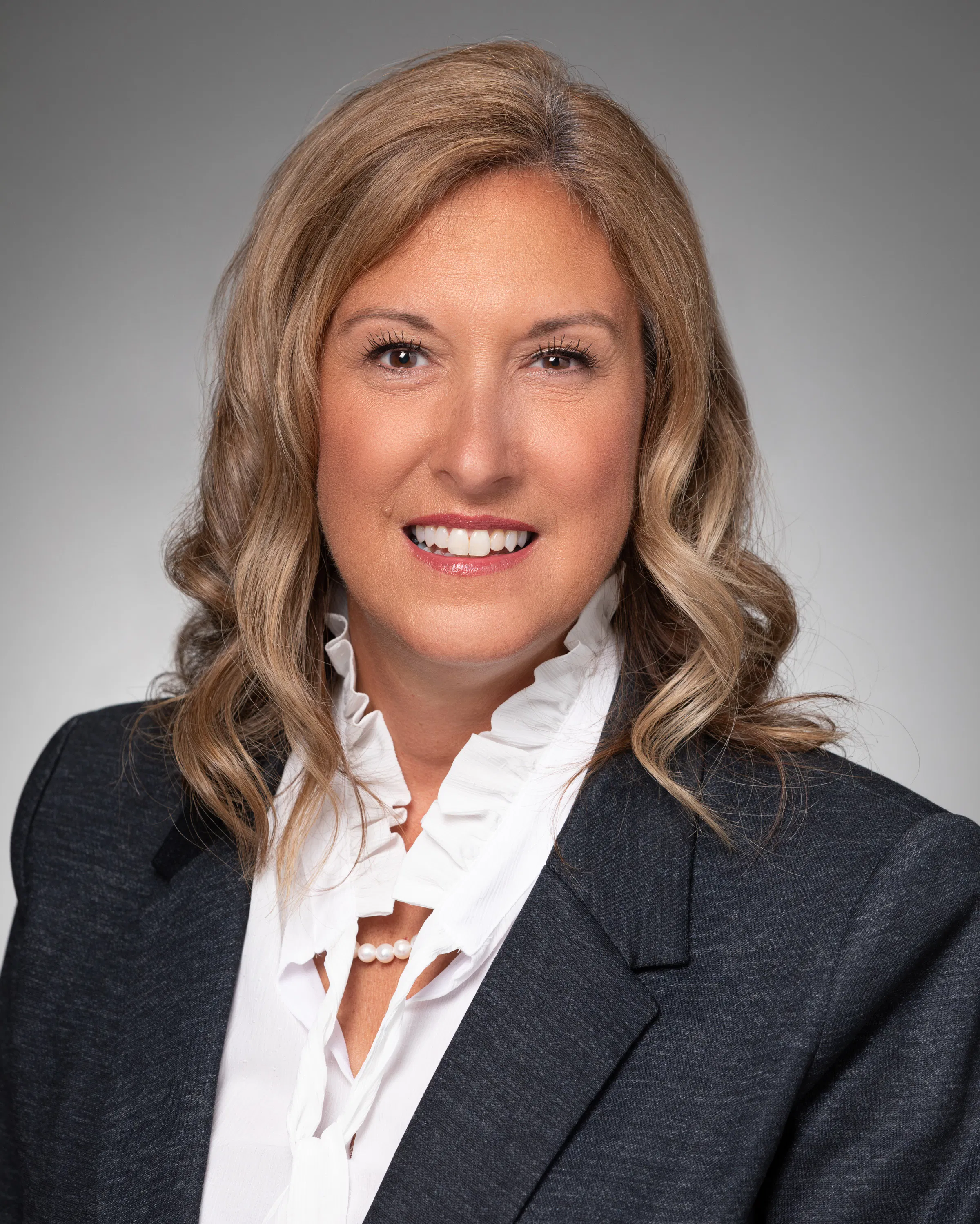 Gena Perry headshot