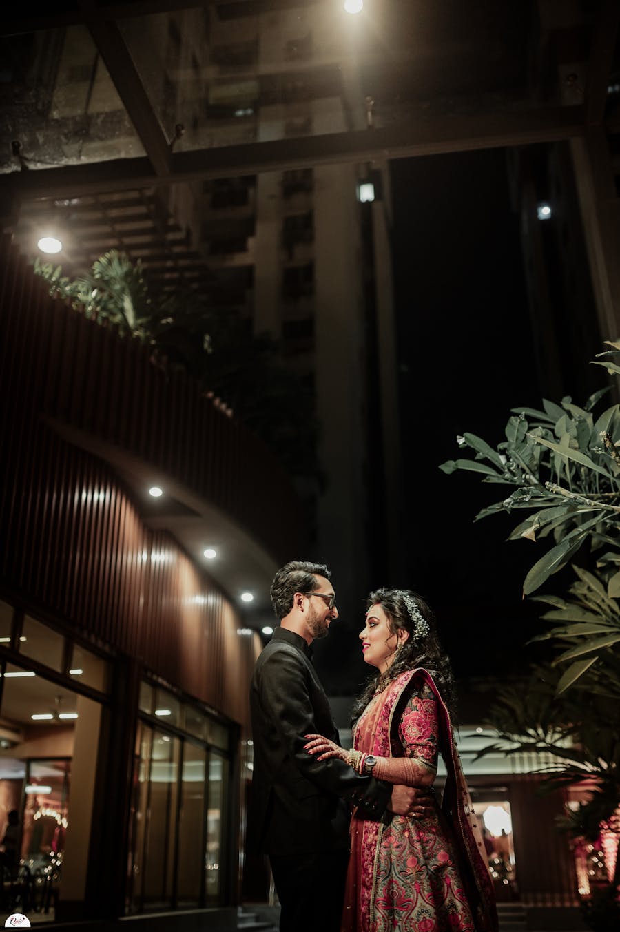 Couple pose