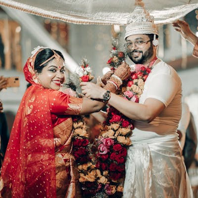 bengali mala bodol photo
