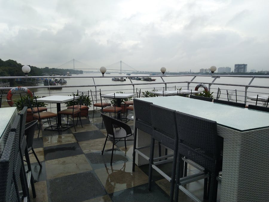 Riverside restaurant in Kolkata