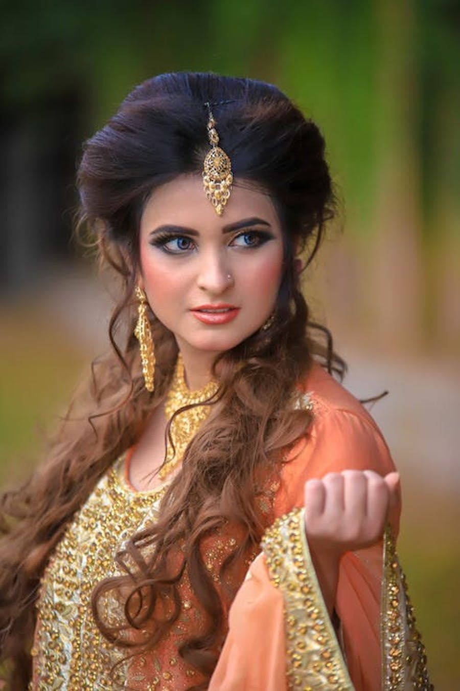 half tie hairstyle for bridesmaids