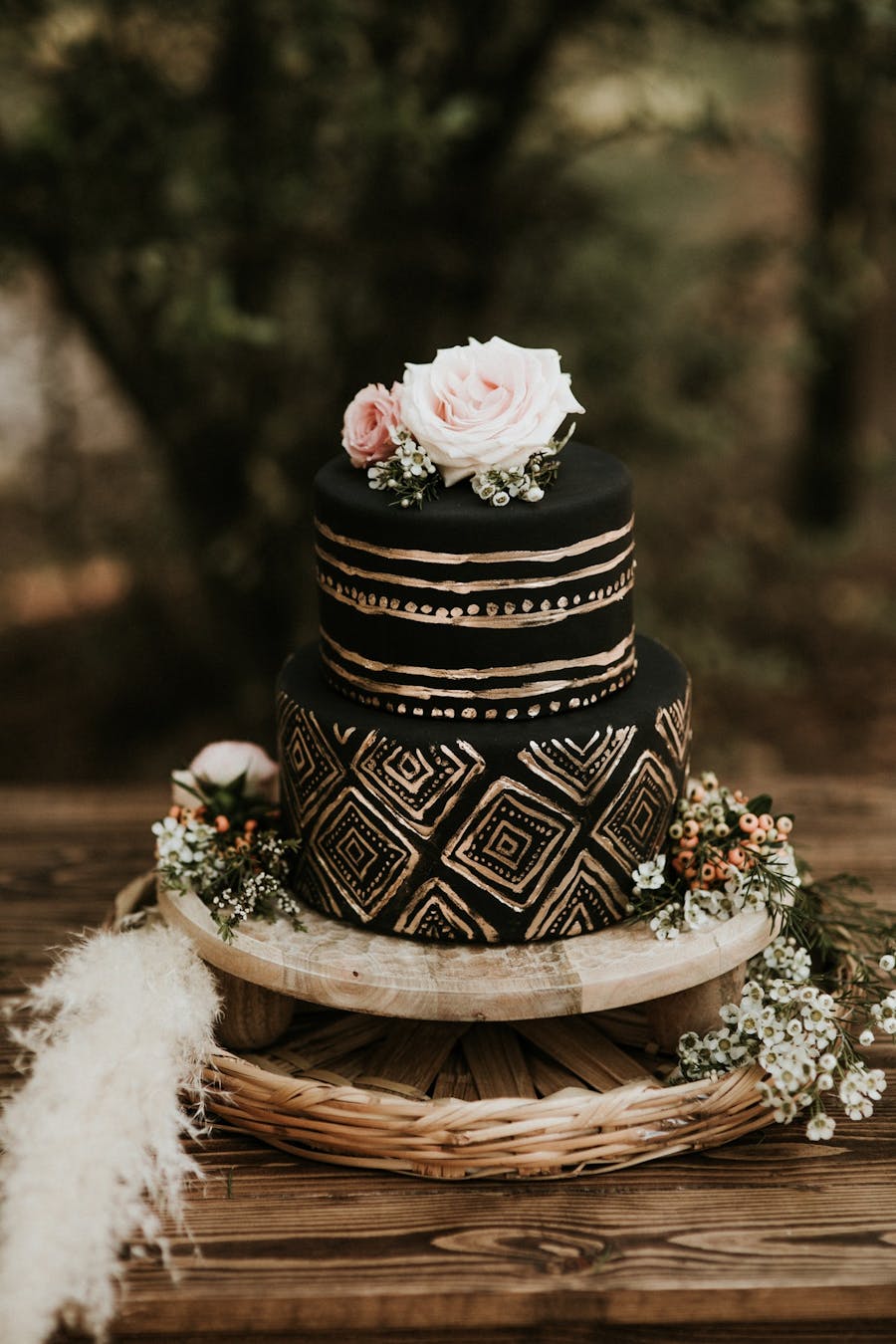 Black wedding cakes
