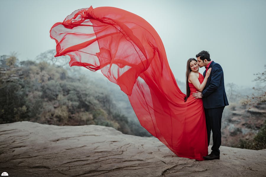 couple for pre wedding photoshoot
