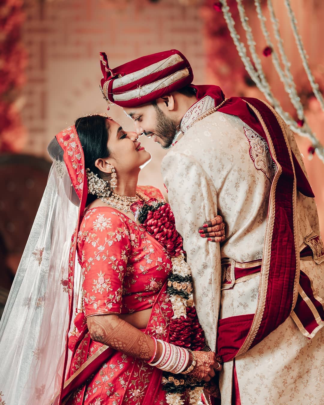 Indian Wedding Couple Posing Photography – Wedding Blog | Wedding  Photographer London | Jay Rowden Photography