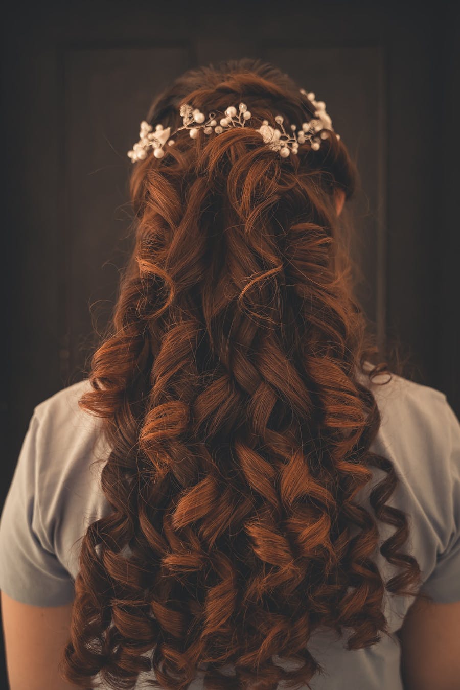 gorgeous hairstyle for bridesmaids