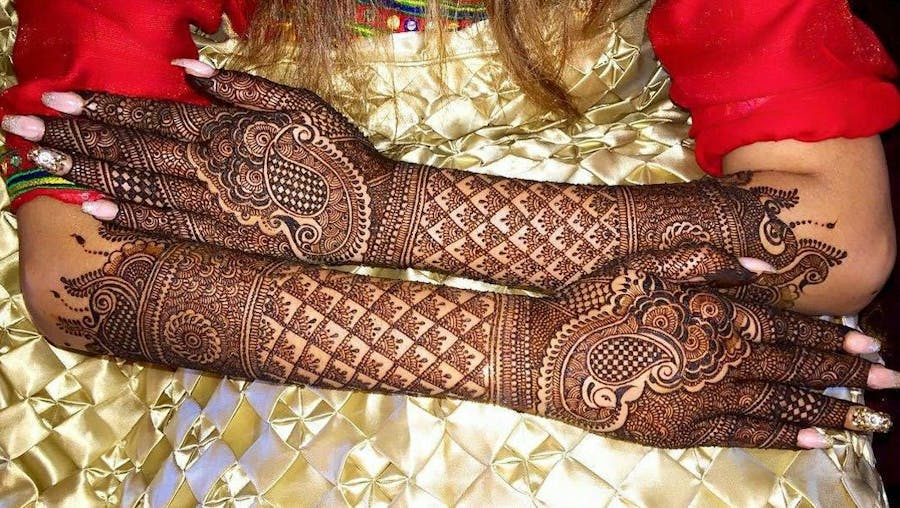 Bengali bridal mehndi design