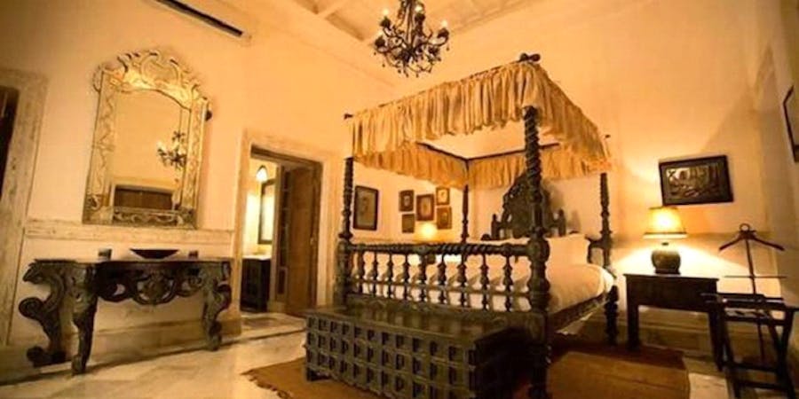 Rooms of Itachuna Rajbari
