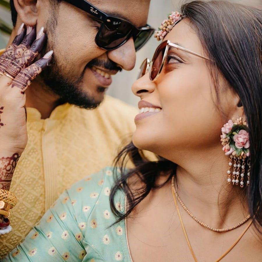 Cozy pose of couples with sunglasses