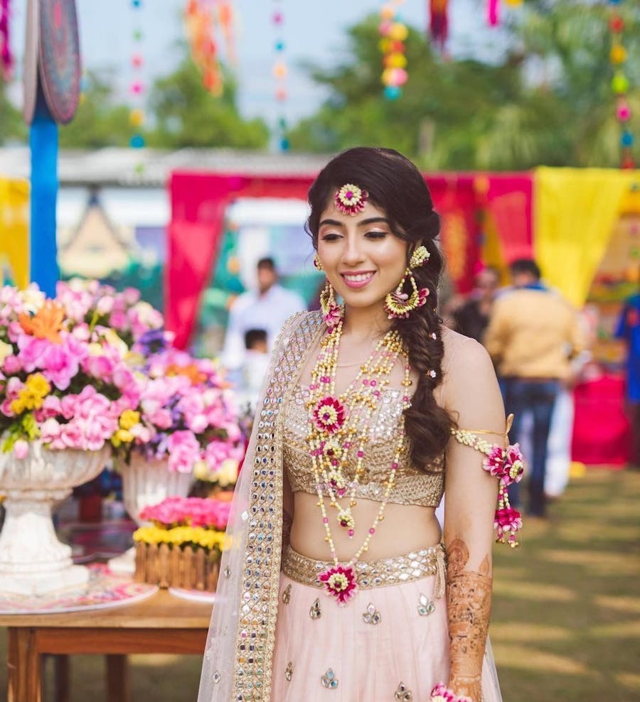 floral jewellery for elegant brides