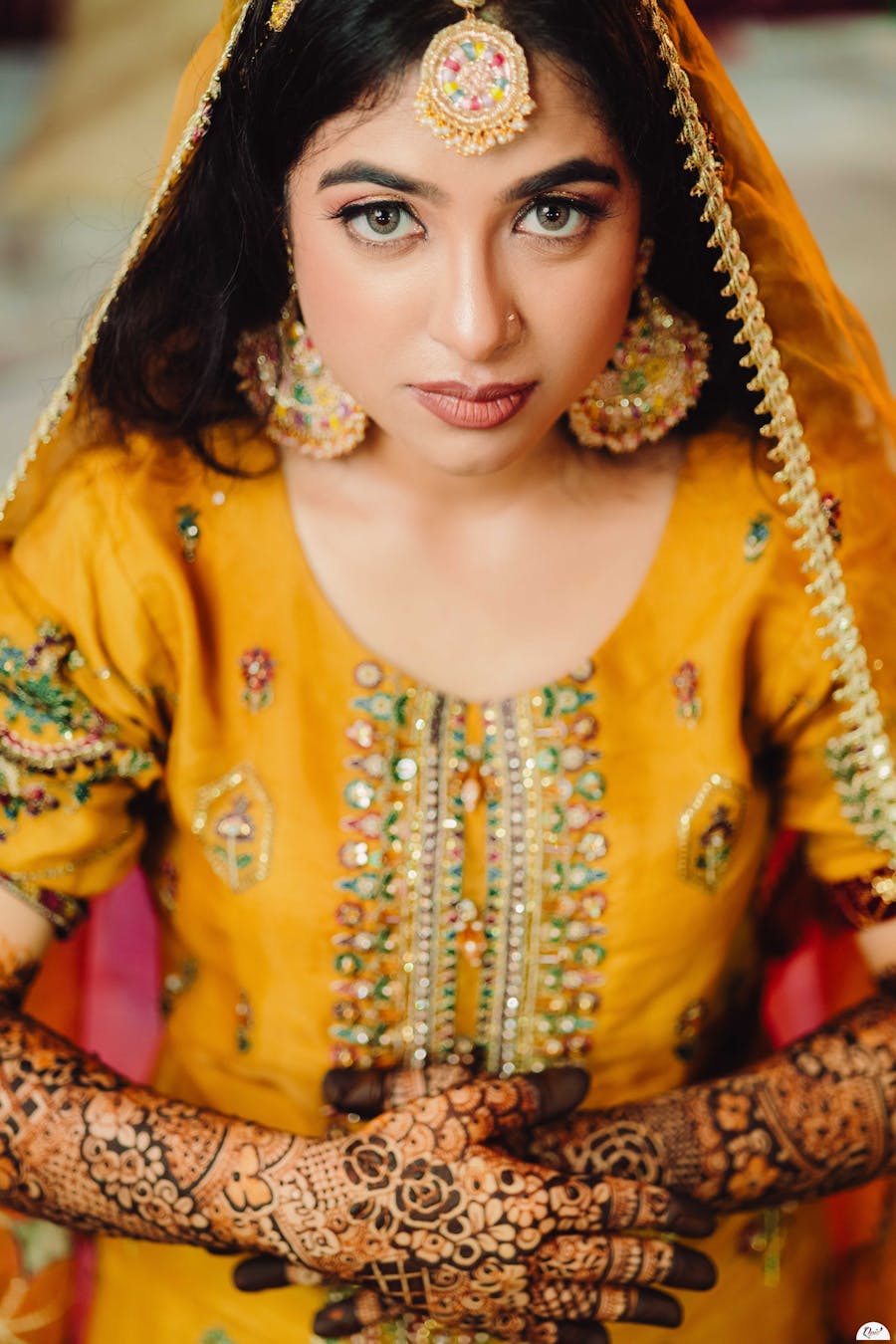High resolution picture of a Muslim bride's face