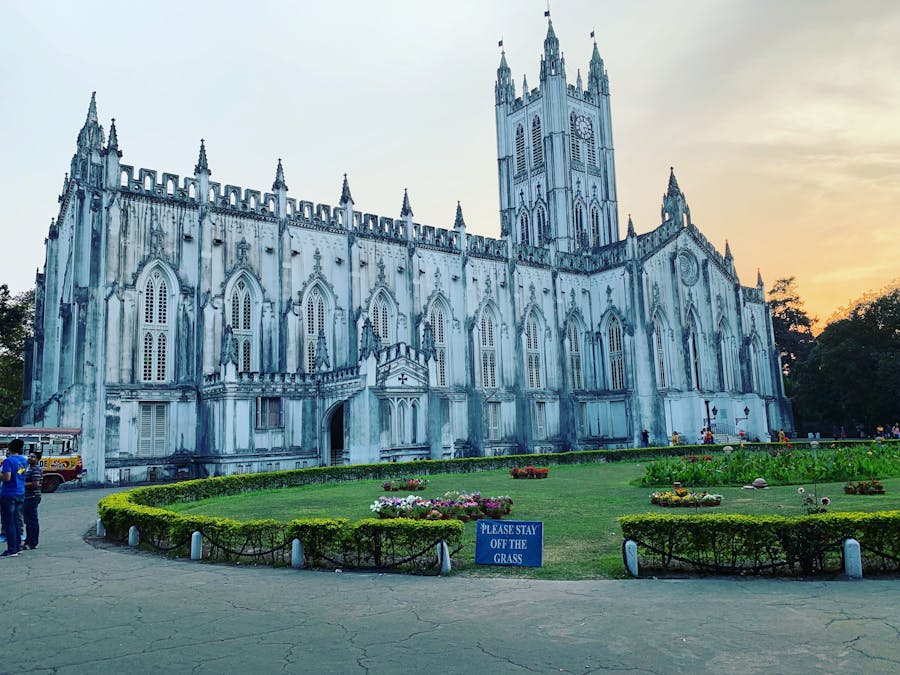 best locations for pre-wedding shoot in Kolkata