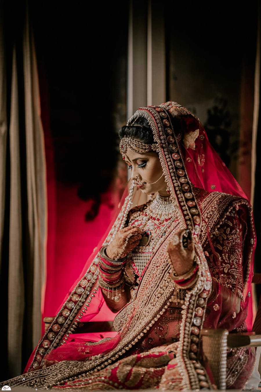 classic bridal photography poses