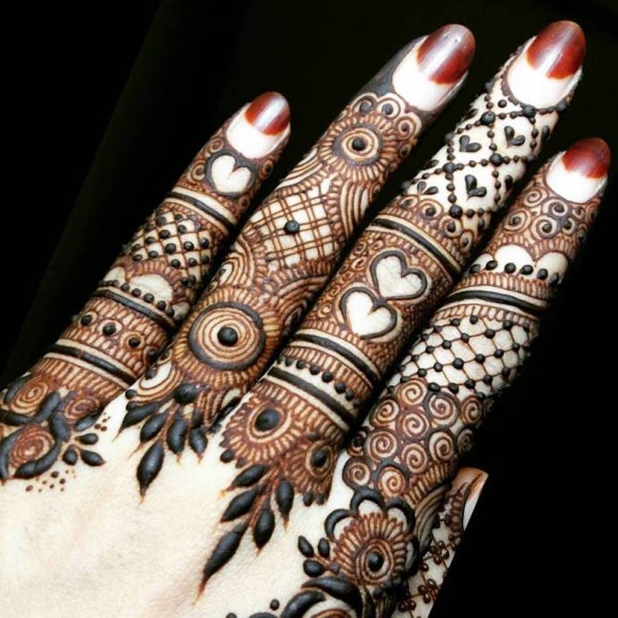 heart finger mehndi design