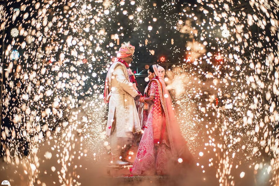 Alluring fireworks in wedding stage pic