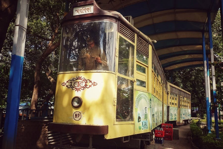 Tramline Smaranika for pre wedding location