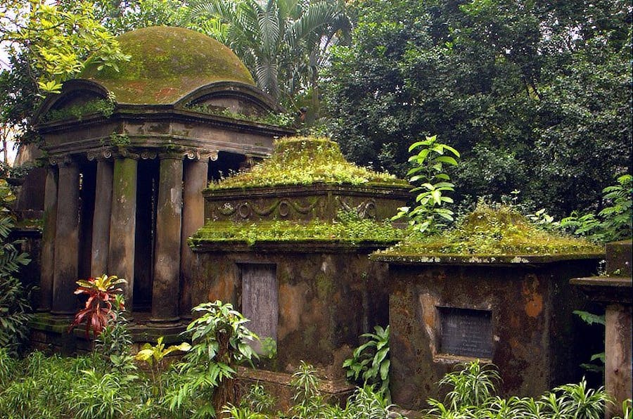 Tombs of Park street cemetery