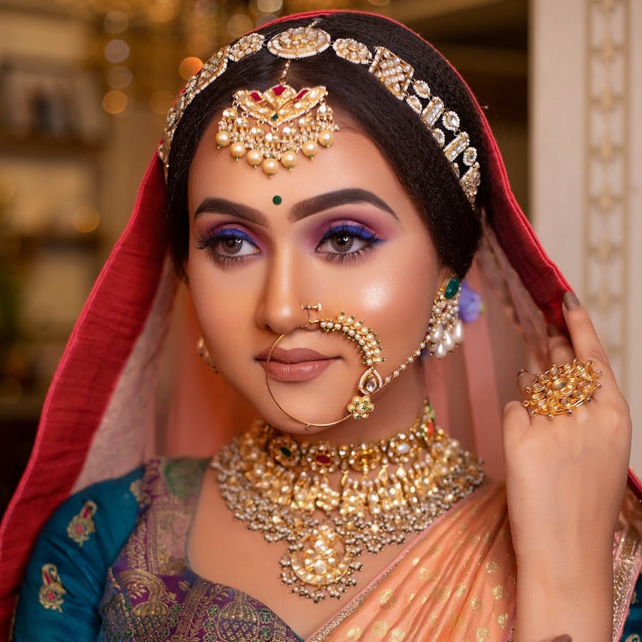 popular makeup artist in Kolkata