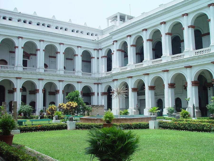 best locations for pre-wedding shoot in Kolkata