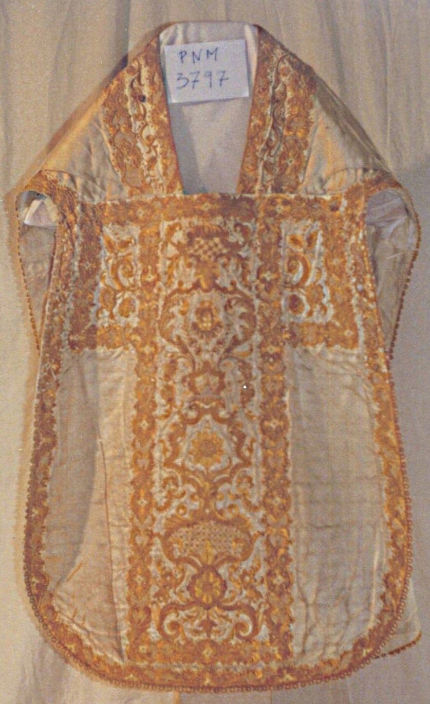 Vêtements  de la première moitié du 18e siècle 