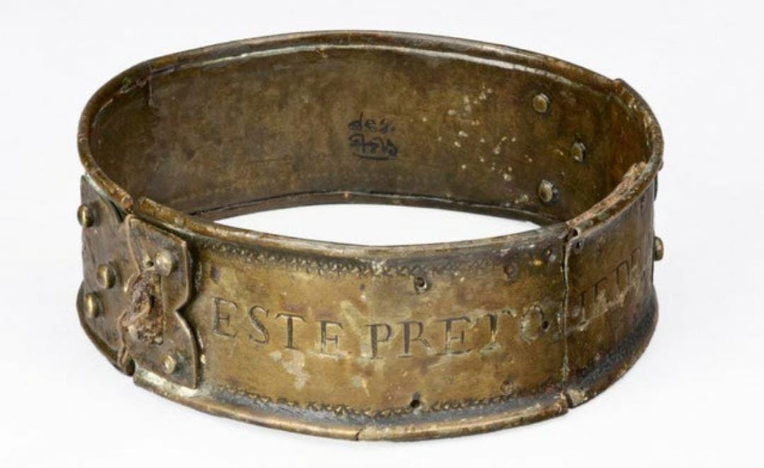 Collar of an enslaved man, Portugal, 18th century - Collection of the Archaeology Museum, Lisbon.